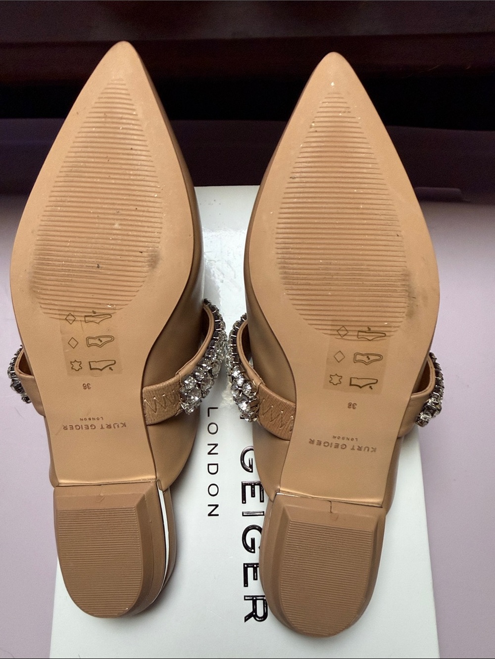 Kurt Geiger Tan Crystal Strap Pointed Mule - Picture 3 of 6